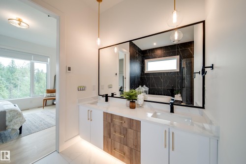 21 20425 93 Avenue, Edmonton, AB - Indoor