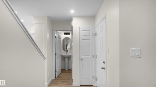 185 Munn Way, Leduc, AB - Indoor Photo Showing Laundry Room