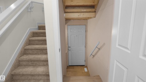 185 Munn Way, Leduc, AB - Indoor Photo Showing Other Room