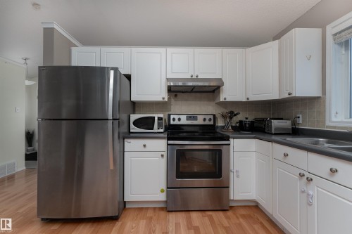 1204 Gillespie Crescent, Edmonton, AB 