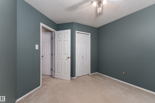 1204 Gillespie Crescent, Edmonton, AB 