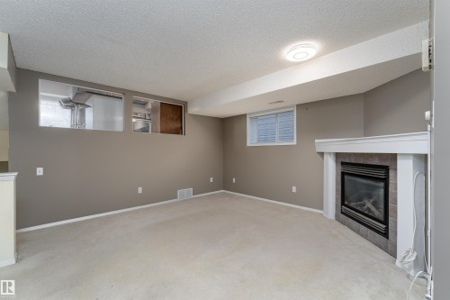 1204 Gillespie Crescent, Edmonton, AB 