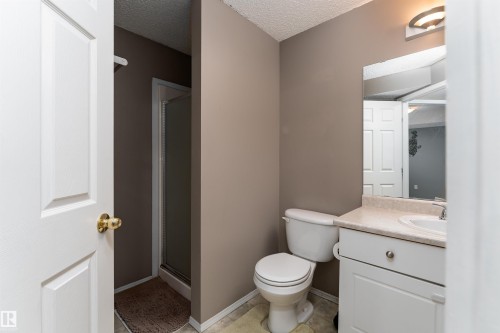 1204 Gillespie Crescent, Edmonton, AB 