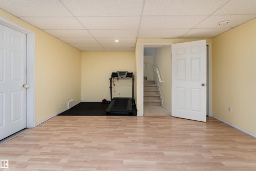 1204 Gillespie Crescent, Edmonton, AB 