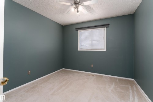 1204 Gillespie Crescent, Edmonton, AB - Indoor Photo Showing Other Room