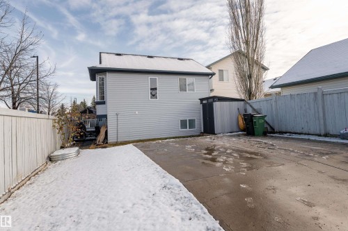 1204 Gillespie Crescent, Edmonton, AB - Outdoor With Exterior