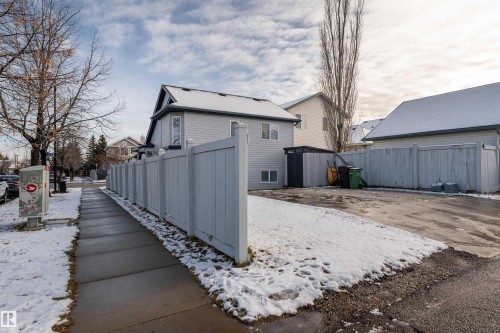 1204 Gillespie Crescent, Edmonton, AB - Outdoor