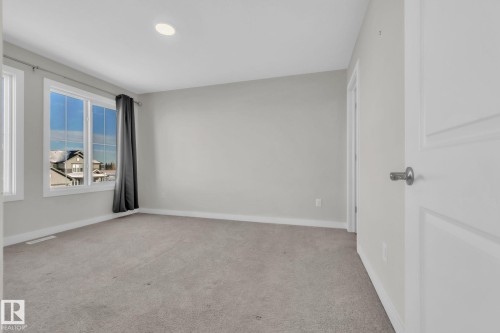 37 Sienna Boulevard, Fort Saskatchewan, AB - Indoor Photo Showing Other Room