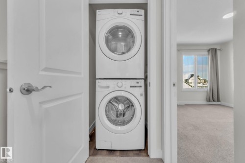 37 Sienna Boulevard, Fort Saskatchewan, AB - Indoor Photo Showing Laundry Room