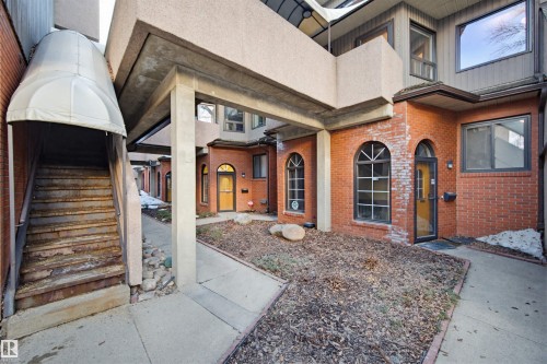 11108 83 Avenue Nw, Edmonton, AB - Outdoor