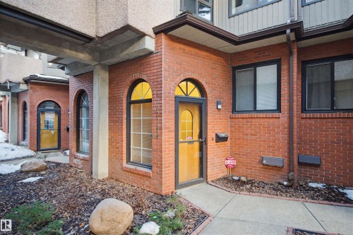 11108 83 Avenue Nw, Edmonton, AB - Outdoor