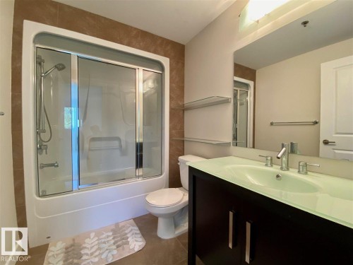 205 9316 82 Avenue, Edmonton, AB - Indoor Photo Showing Bathroom