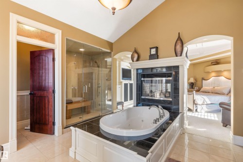129 Riverview Crescent, Rural Sturgeon County, AB - Indoor Photo Showing Bathroom