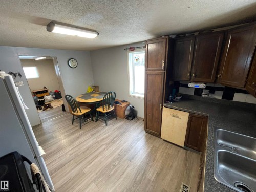 48329 Twp Rd 622, Rural Bonnyville M.D., AB - Indoor Photo Showing Kitchen