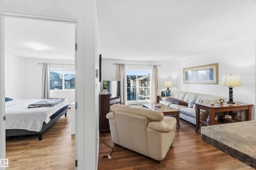 414 1204 156 Street, Edmonton, AB - Indoor Photo Showing Living Room