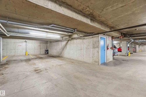 414 1204 156 Street, Edmonton, AB - Indoor Photo Showing Garage