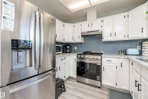 6012 187 Street, Edmonton, AB - Indoor Photo Showing Kitchen