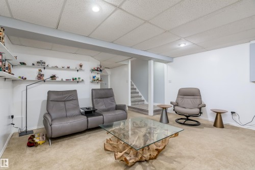 6012 187 Street, Edmonton, AB - Indoor