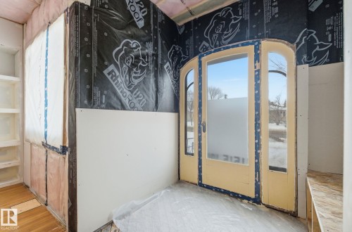 Interior space - 11515 101 Street, Edmonton, AB -  Photo Showing Other Room
