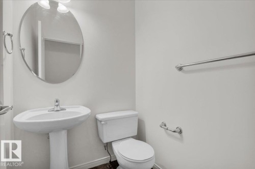 4074 33A Street, Edmonton, AB - Indoor Photo Showing Bathroom