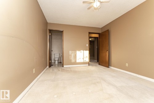 10207 165 Avenue, Edmonton, AB - Indoor Photo Showing Other Room