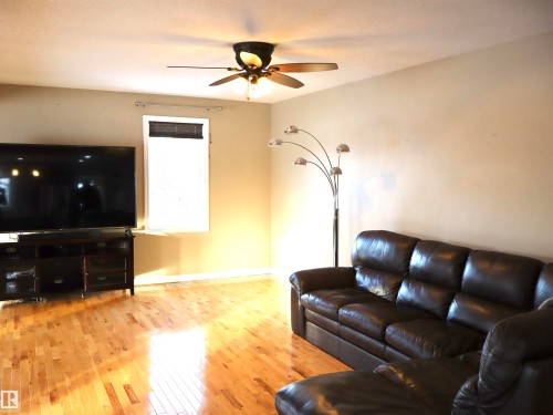 4526 Twp. Rd. 602A, Rural Barrhead County, AB - Indoor Photo Showing Living Room
