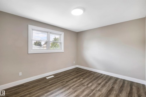12904 95A Street, Edmonton, AB - Indoor Photo Showing Other Room