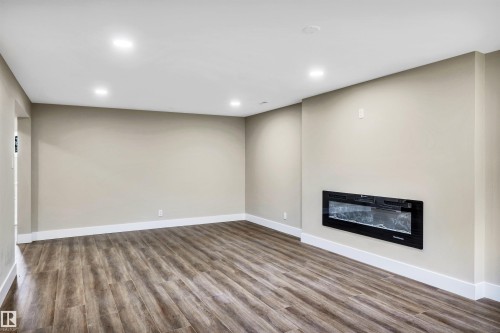 12904 95A Street, Edmonton, AB - Indoor