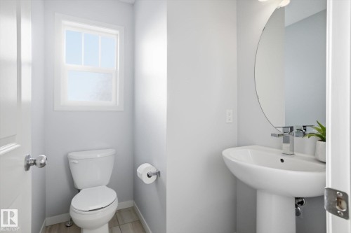 111 3305 Orchards Link, Edmonton, AB - Indoor Photo Showing Bathroom