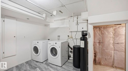 10478 21 Avenue, Edmonton, AB - Indoor Photo Showing Laundry Room