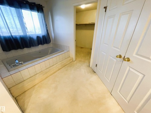 #6 Lakeview Crescent, Cold Lake, AB - Indoor Photo Showing Bathroom