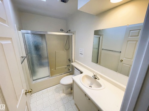 #6 Lakeview Crescent, Cold Lake, AB - Indoor Photo Showing Bathroom