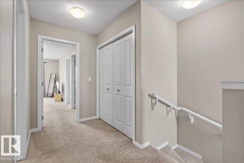 5220 20 Avenue Sw, Edmonton, AB - Indoor Photo Showing Other Room