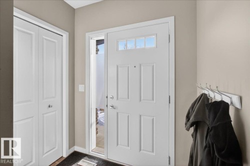 5220 20 Avenue Sw, Edmonton, AB - Indoor Photo Showing Other Room