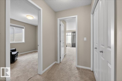 5220 20 Avenue Sw, Edmonton, AB - Indoor Photo Showing Other Room