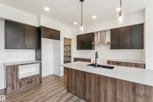19 Springbrook Wynd, Spruce Grove, AB - Indoor Photo Showing Kitchen