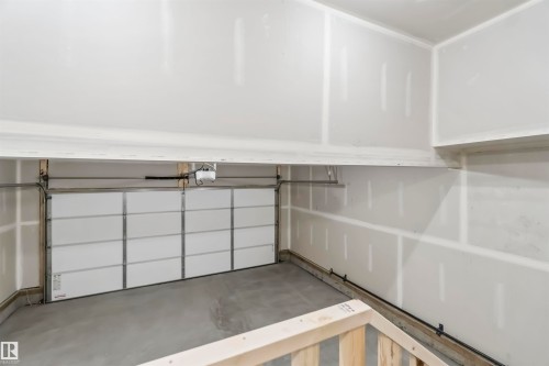 19 Springbrook Wynd, Spruce Grove, AB - Indoor Photo Showing Garage