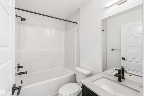 19 Springbrook Wynd, Spruce Grove, AB - Indoor Photo Showing Bathroom