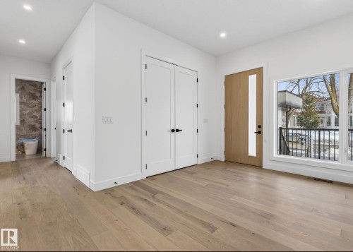 5820 110 Street, Edmonton, AB - Indoor Photo Showing Other Room