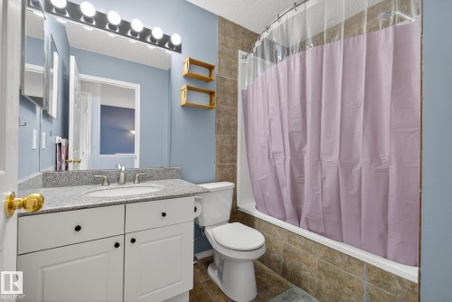 14816 47 Street, Edmonton, AB - Indoor Photo Showing Bathroom