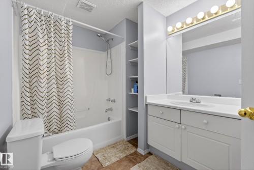 14816 47 Street, Edmonton, AB - Indoor Photo Showing Bathroom