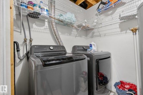 14816 47 Street, Edmonton, AB - Indoor Photo Showing Laundry Room