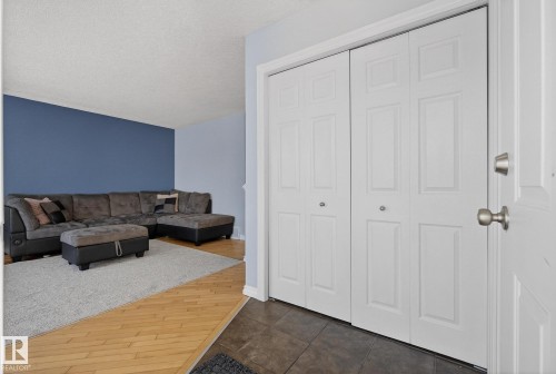 14816 47 Street, Edmonton, AB - Indoor Photo Showing Other Room