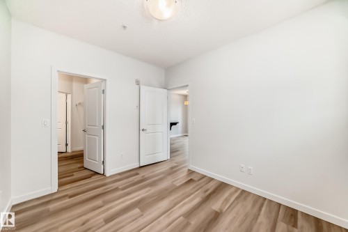 103 7907 109 Street, Edmonton, AB - Indoor Photo Showing Other Room