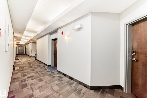 103 7907 109 Street, Edmonton, AB - Indoor Photo Showing Other Room