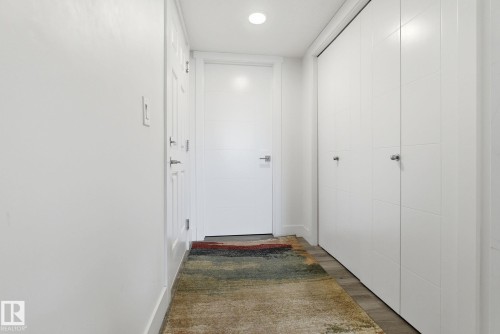 34 1391 Starling Drive, Edmonton, AB - Indoor Photo Showing Other Room