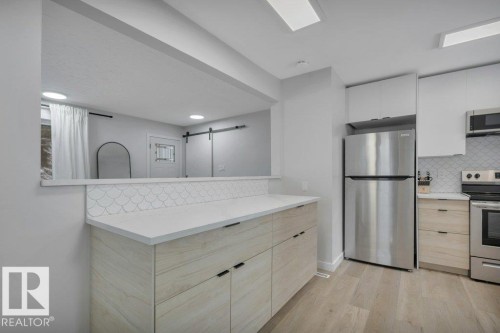 10239 50 Street, Edmonton, AB - Indoor Photo Showing Kitchen With Stainless Steel Kitchen