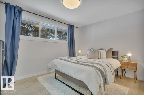 10239 50 Street, Edmonton, AB - Indoor Photo Showing Bedroom