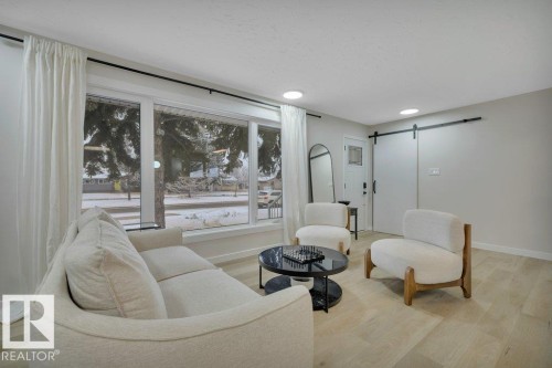 10239 50 Street, Edmonton, AB - Indoor