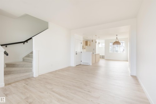 2638 62 Street, Edmonton, AB - Indoor Photo Showing Other Room